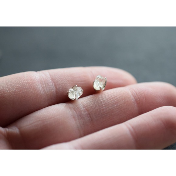 Sterling silver stud earrings, alternative diamond, uncut natural gemstones - Picture 3 of 3